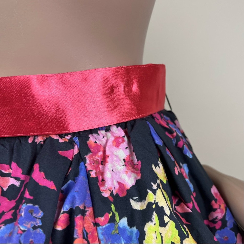 NEW CAROLINE CONSTAS FLORAL PRINT MINI SKIRT - Picture 9 of 10